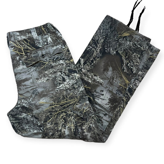 Real tree camo cargo pants (32-34X31)