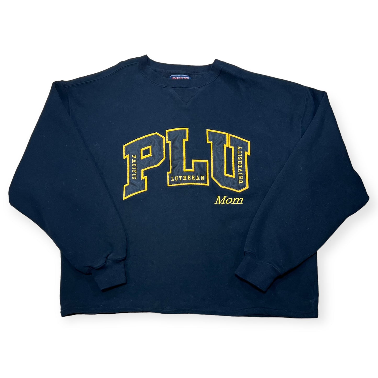 Pacific Lutheran University Mom crewneck sweatshirt (XL)