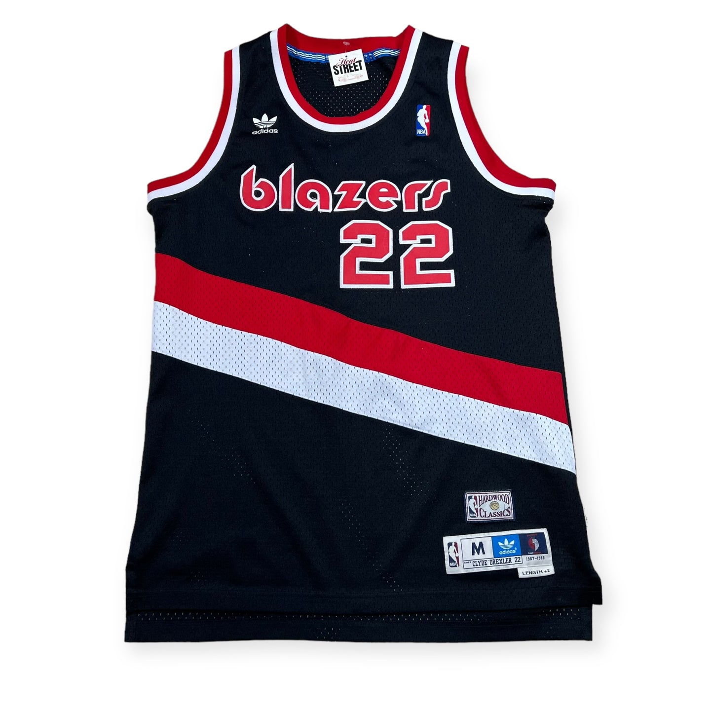 Portland Trail Blazers Clyde Drexler sports jersey (L)