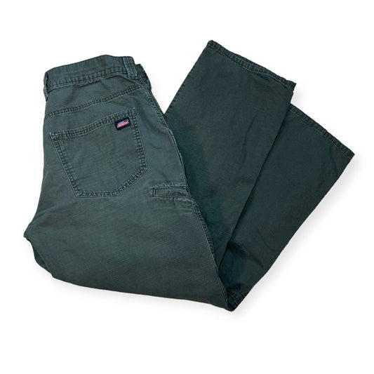 Dickies green cargo pants (32X30)