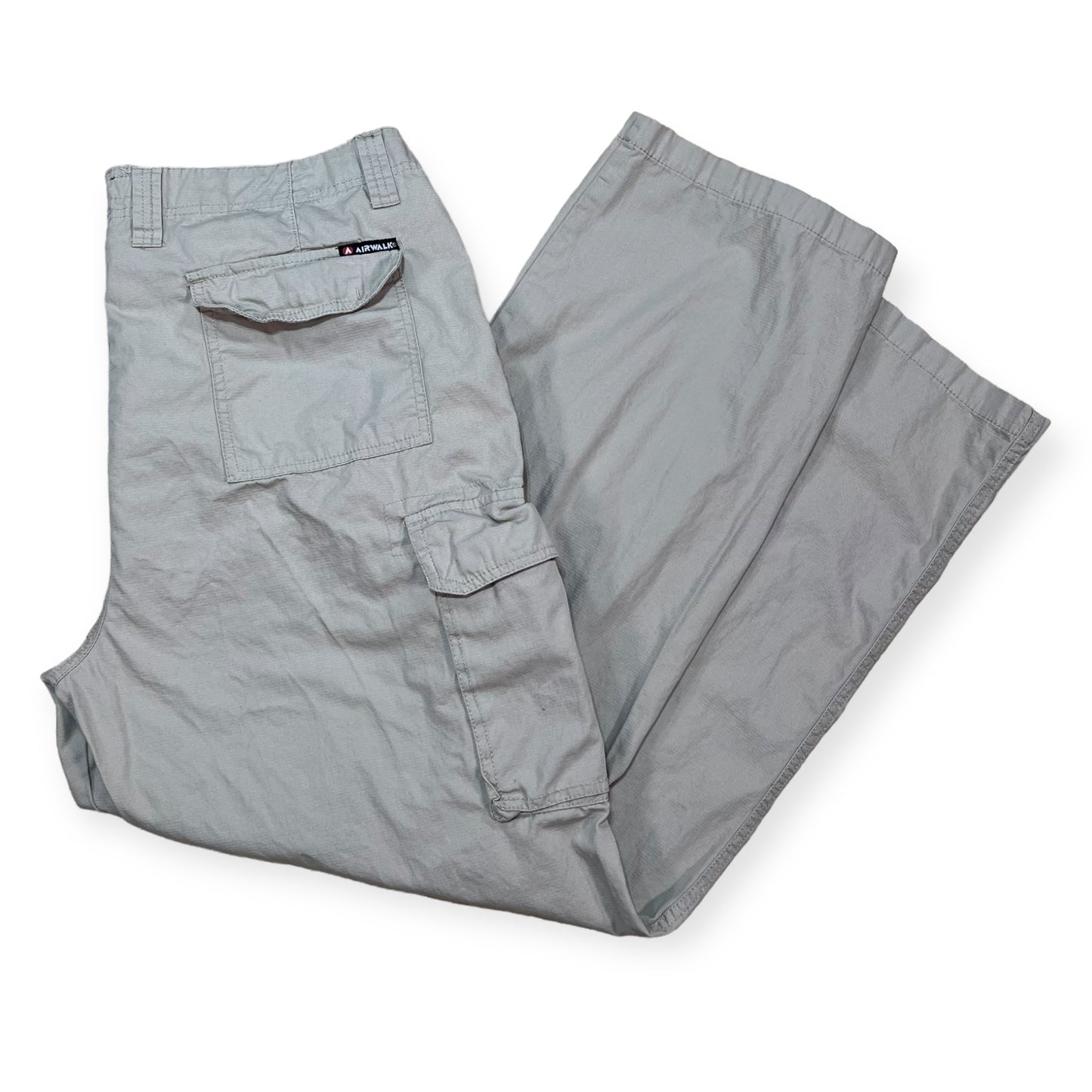 Airwalk tan light weight cargo pants (38X31)